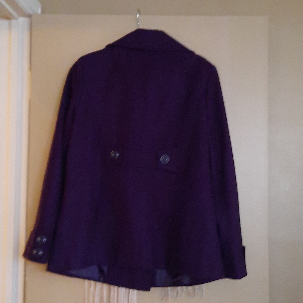 Coat - Picture 2 of 5